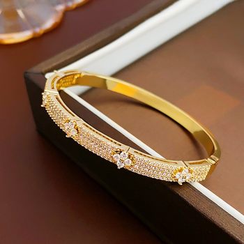 Light Luxury Fashion Trend Personalized Micro-inlaid Zircon Flower Full Diamond Bracelet Niche High-end Temperament All-match Bracelet