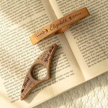 Cross-Border Hot-Selling Wooden Thumb Bookmark Portable Book Page Holder Book Press Lazy One-Handed Reading Enthusiast Book Accessories