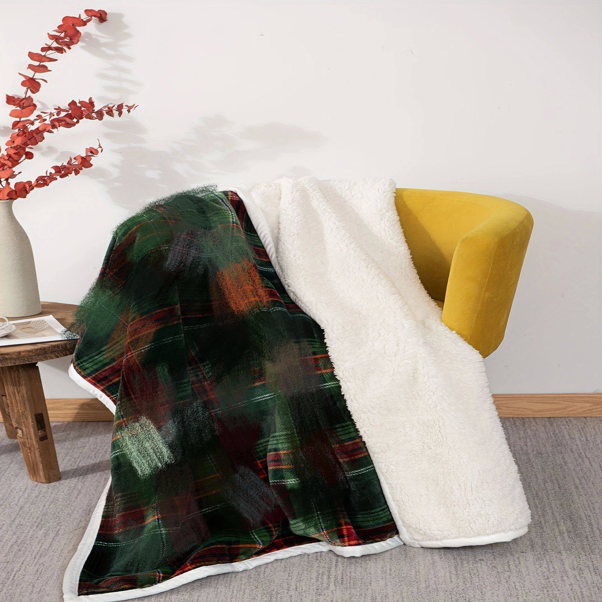 Double-layer Flannel Blanket Lamb Fleece Composite Thickened Warm Blanket Student Blanket Dormitory Winter Retro Blanket