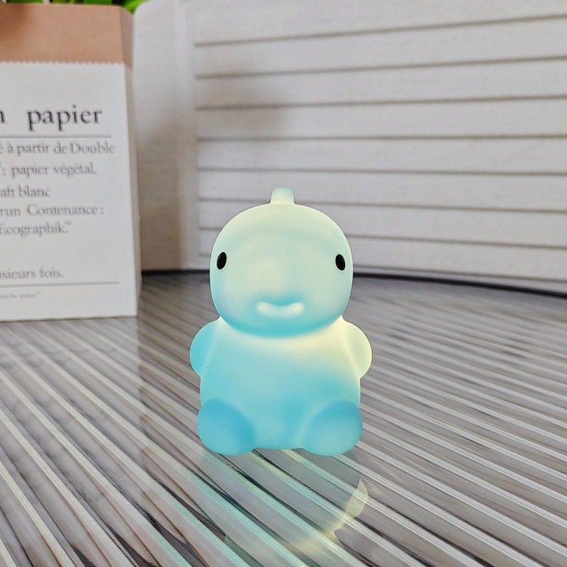 爆款网红发光玩具批发夜市摆摊小商品儿童小夜灯圣诞节生日伴手礼