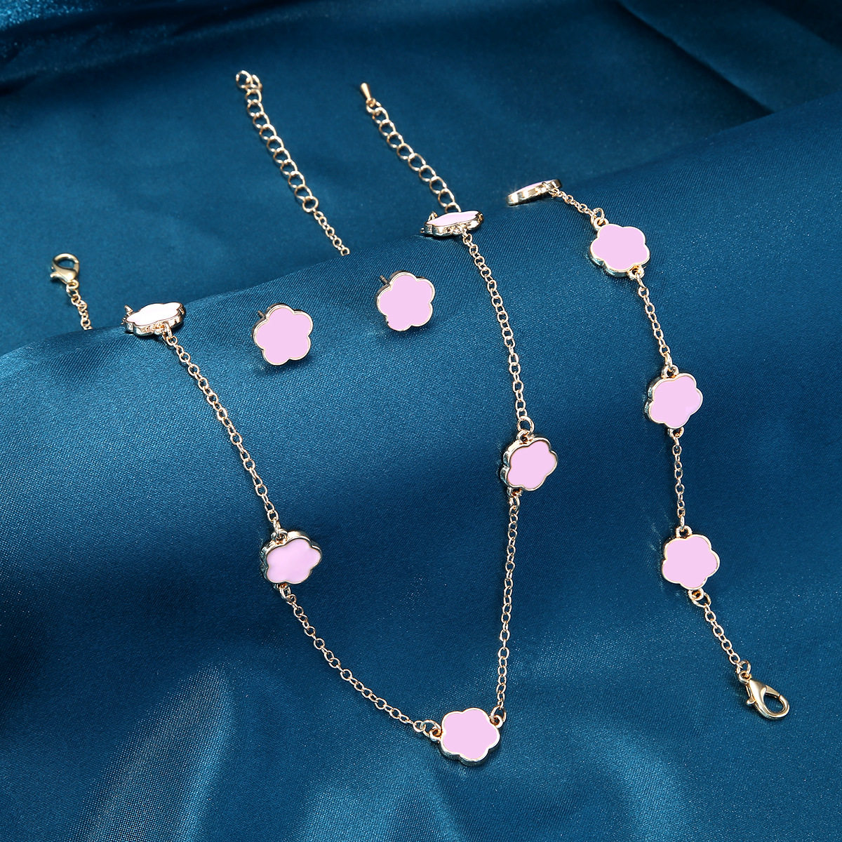 Cross-border Hot Five-petal Flower Earring Bracelet Necklace suit European and American Fashion Lucky Five-leaf Flower Bracelet Factory Direct Supply