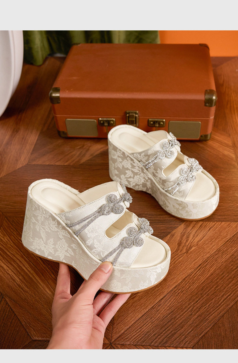 Sandal nữ quai chữ V đế TPU mềm mại, phong cách Trung Hoa thêu hoa — Len tinh khiết, Xanh lá, Đen chi tiết 13