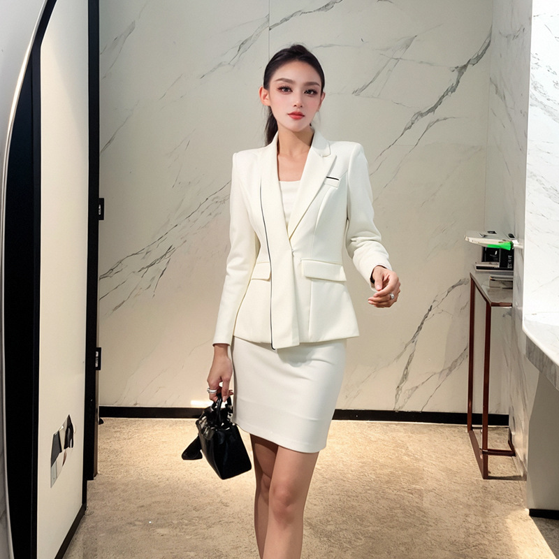 (Mới) Mã B1640 Giá 1680K: Áo Vest Nữ Chtdng Vest Dáng Ôm Body Gợi Cảm Sexy Cả Bộ 2 Món Hàng Mùa Xuân Thu Đông Thời Trang Nữ Đồ Công Sở Chất Liệu G05 Sản Phẩm Mới, (Miễn Phí Vận Chuyển Toàn Quốc).