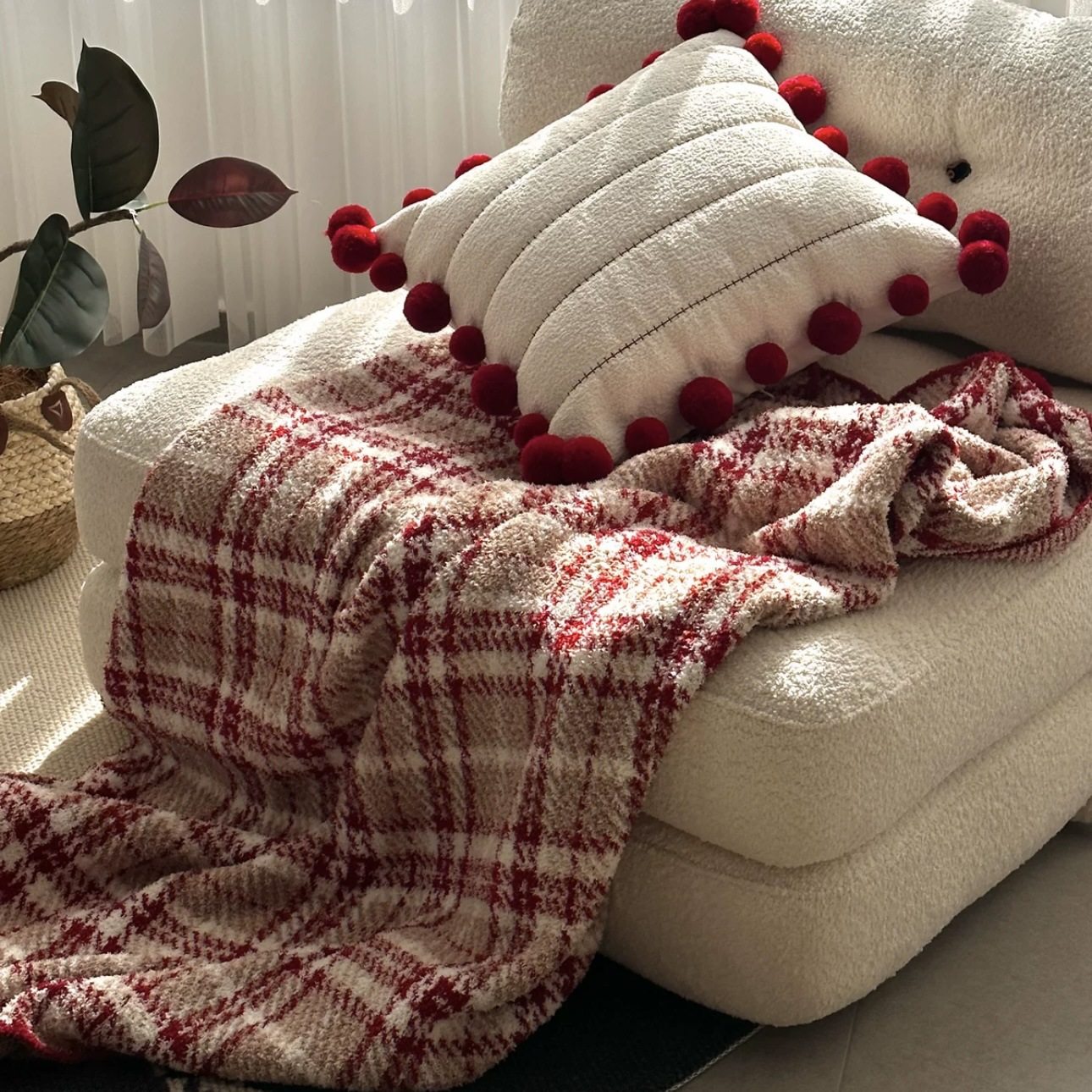 Class a Maternal and Infant New Year Red Checkered Half-Fluffy Blanket Atmosphere Ball Blanket Red Autumn and Winter Christmas Thickened Sofa Blanket