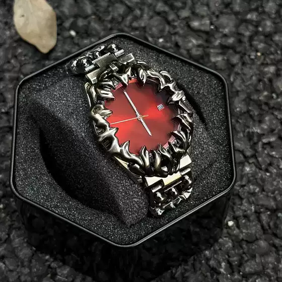 Millennium Vintage Special-Shaped Paw Men's Watch Export Cross-Border Wholesale European and American Trendy Cool Niche Men's Watch