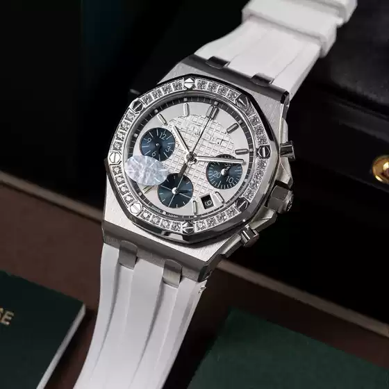 Aijia Pi Ap26231S Women's Watch, Popular on Xiaohongshu, Fashionable Six-Hand Three-Dial Chronograph 7750 Women's Rubber Watch