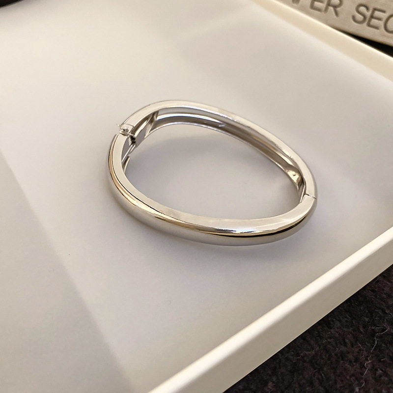 欧美跨境简约时尚手镯臂环小众冷淡风气质手环高级感百搭手饰批发