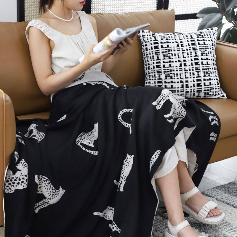 Nordic Style Four Seasons Universal Air-conditioning Blanket Sofa Blanket Casual Decorative Cover Blanket Knitted Wool Nap Blanket Living Room