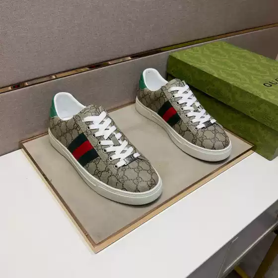 1:1 Original Box European Station 2025 European and American Versatile Fashion Breathable Casual Popular White Shoes Trendy Sneakers