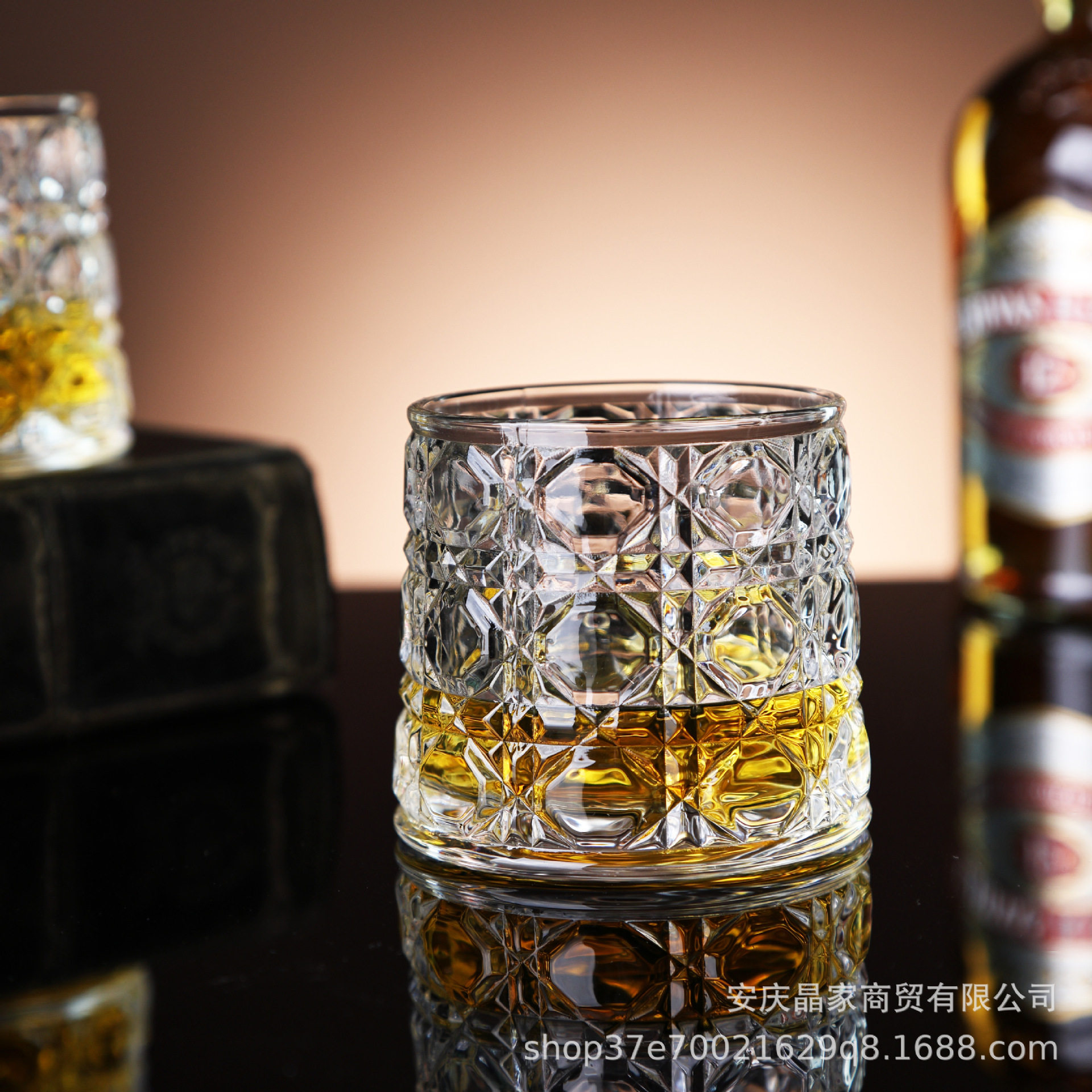 [Factory Direct Sales] Bar Whiskey Glass, Foreign Wine Glass, Classical Brandy Glass, Embossed Glass