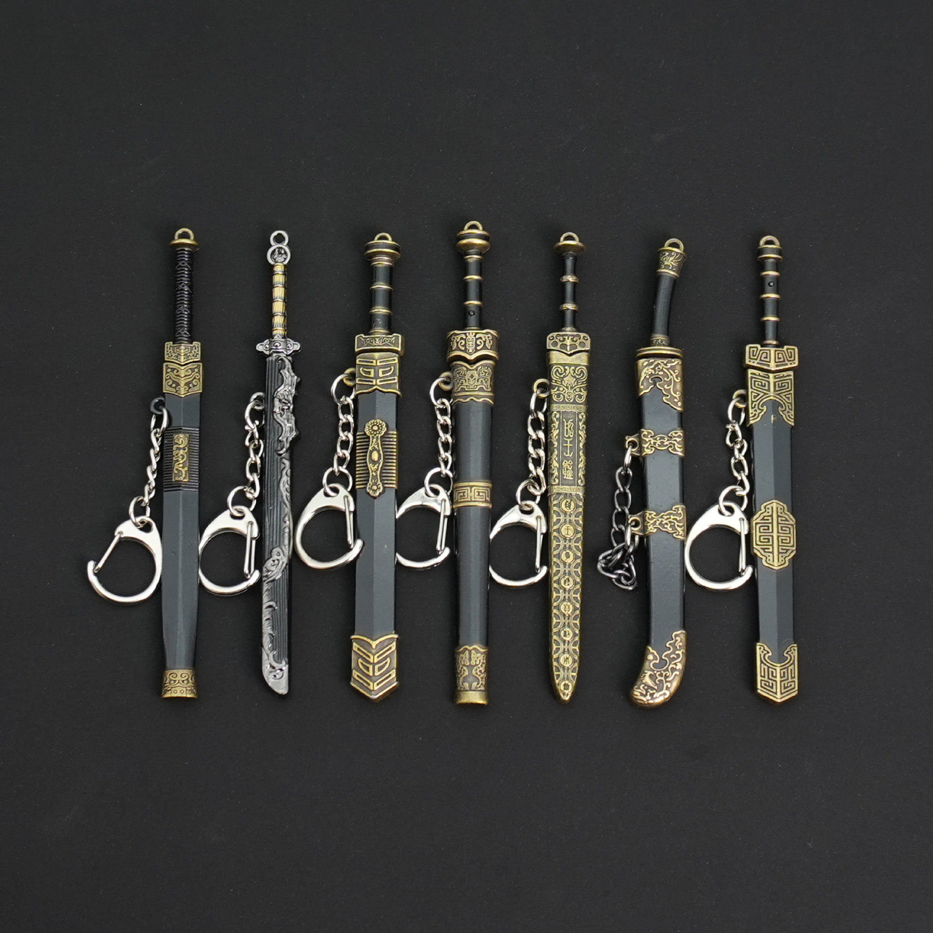 Mini Ancient Famous Sword 12cm Qin King Sword Metal Weapon Ornament Goujian Sword Model Toy Keychain Pendant