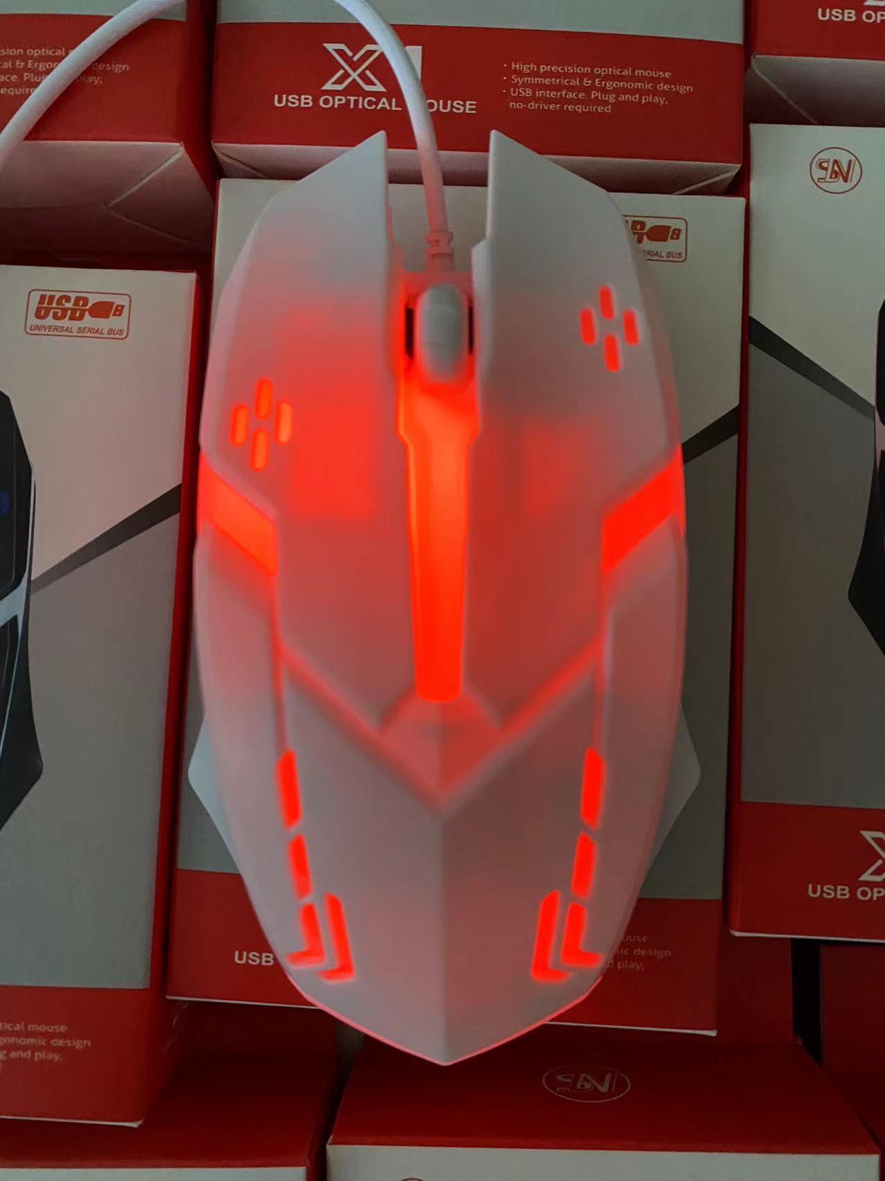 新款1.5米有线鼠标跨境鼠标批发电脑配件USB发光鼠标办公游戏鼠标