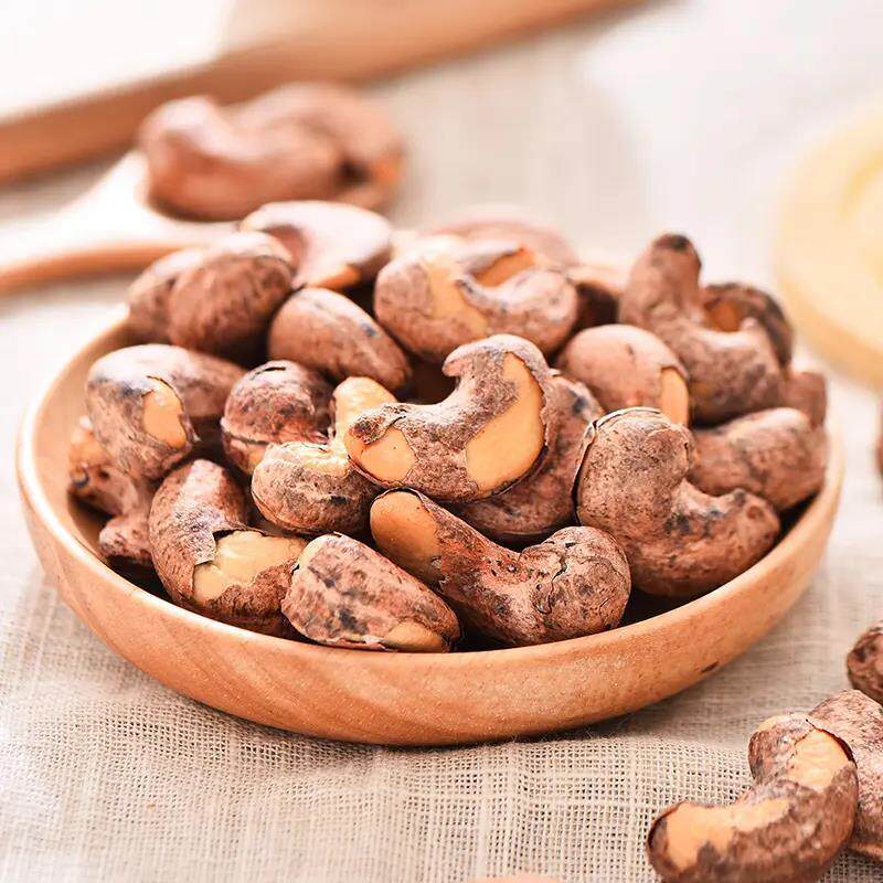 New Arrival Purple Cashew Nuts in Canned Snacks, Festive Roasted Cashews, Plump Ready-To-Eat Wholesale