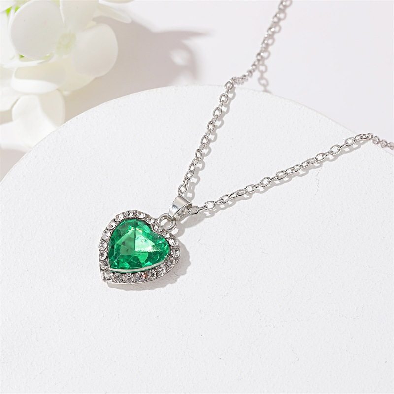 Cross-border Explosions Jewelry Titanic Crystal Gem Love Necklace Temperament Classic Ocean Heart Necklace