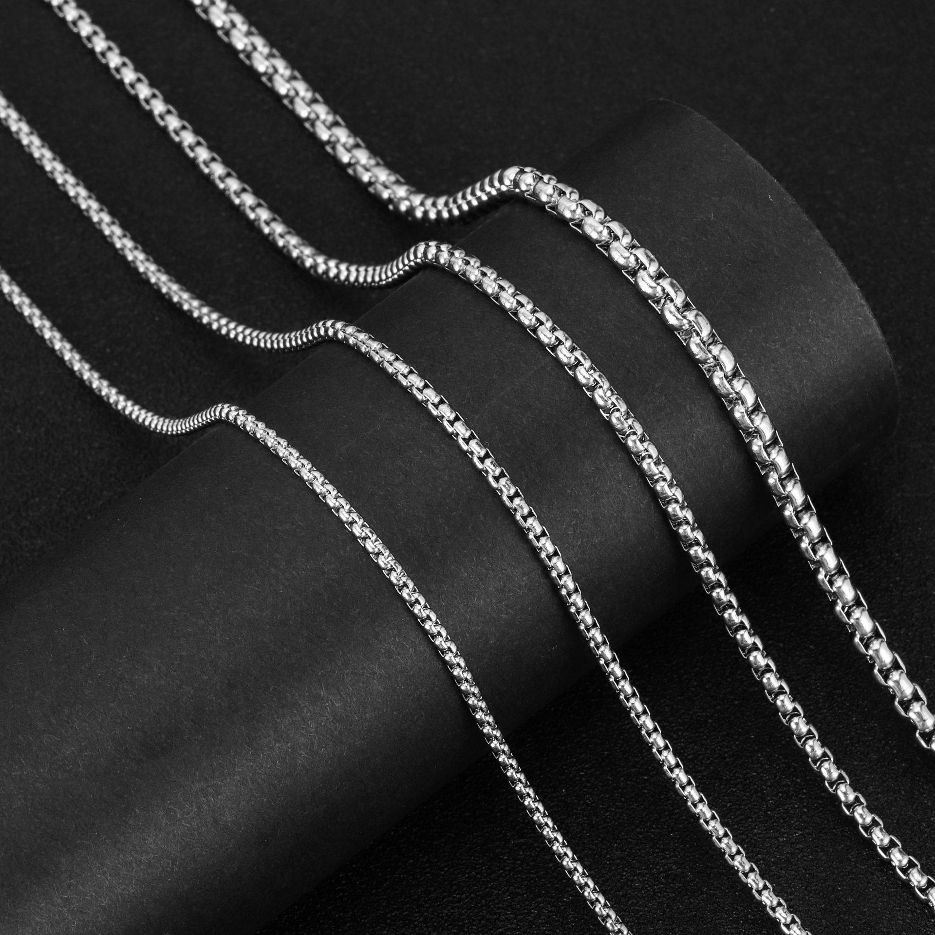 Factory Direct Sales Stainless Steel Square Pearl Chain Square Accessories Fashion Plain Chain European and American Versatile Men's and Women's Necklace Chain