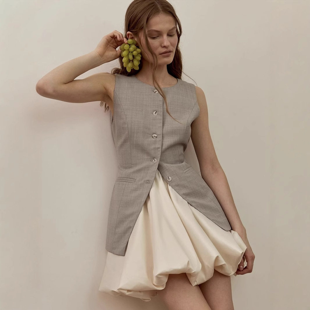 Satin Pleated Skirt Y2K Elegant Design Versatile Style Shiny Finish Spring Summer Fashion Wholesale Available