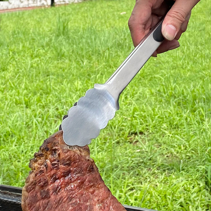 Hot Selling Stainless Steel Silicone Handle Barbecue Tool Set Outdoor Portable Bbq Grill Complete Set of Barbecue Bag Combination