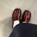 Burgundy/leaf style
