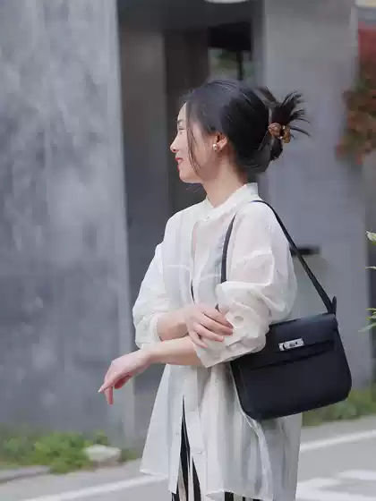 2025 New Genuine Leather Palm-Pattern Kelly Briefcase, Fashionable and Versatile, Unisex Shoulder Crossbody Messenger Bag, Trendy