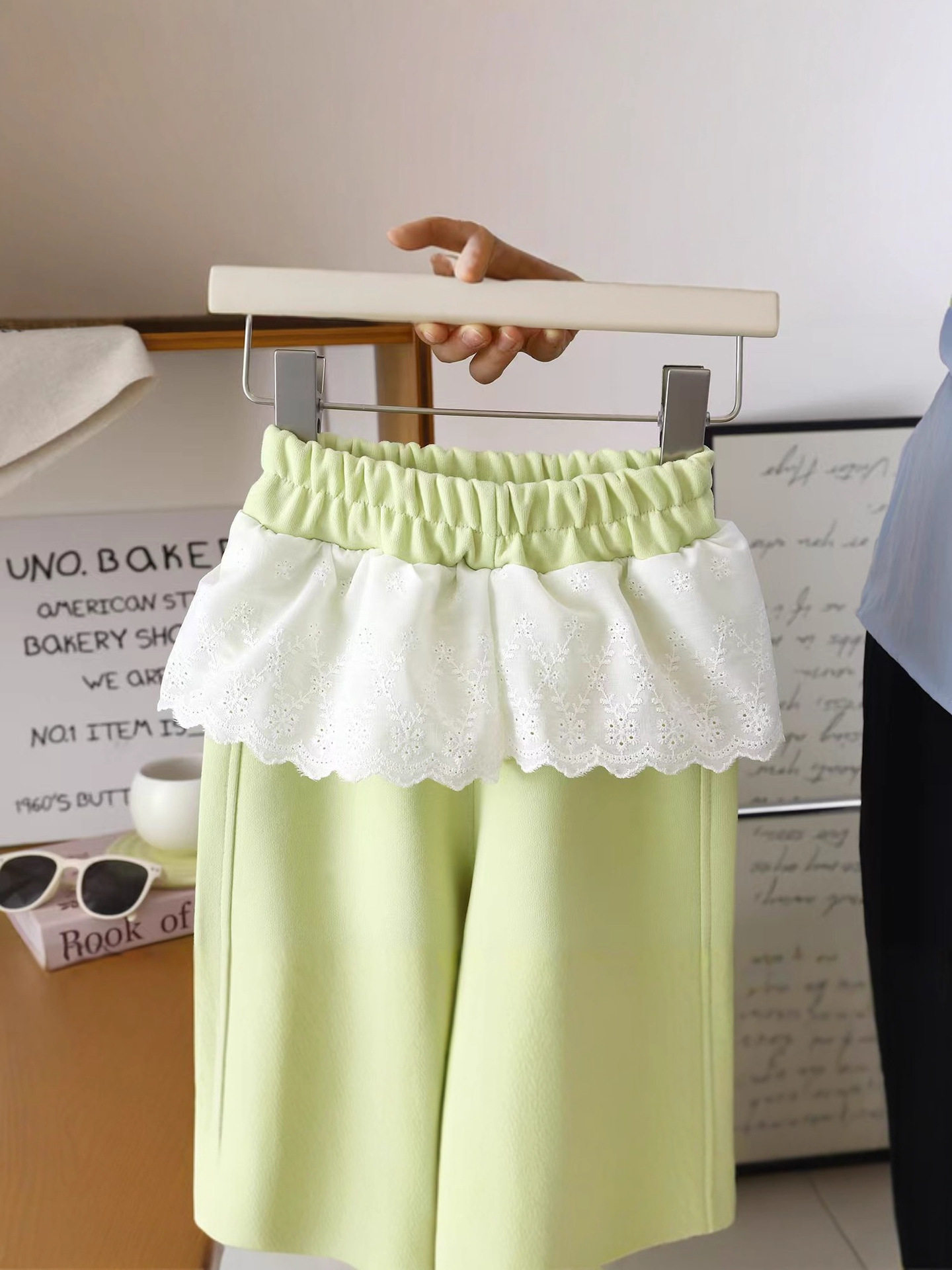 Set dua bagian hoodie kerah kelinci kartun rumbai renda lucu anak perempuan baru, musim semi dan gugur, celana renda