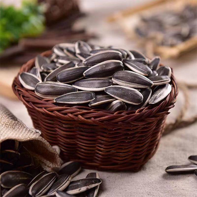 2025 New Arrival Raw Sunflower Seeds Fresh Sunflower Seeds Original Flavor Bulk Wholesale Roasted Seeds Large Snack
