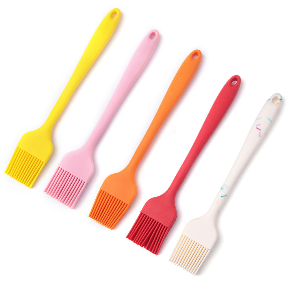 Food Grade small size silicone oil brush integrated all-inclusive oil brush barbecue brush kitchen baking tools seasoning silicone brush