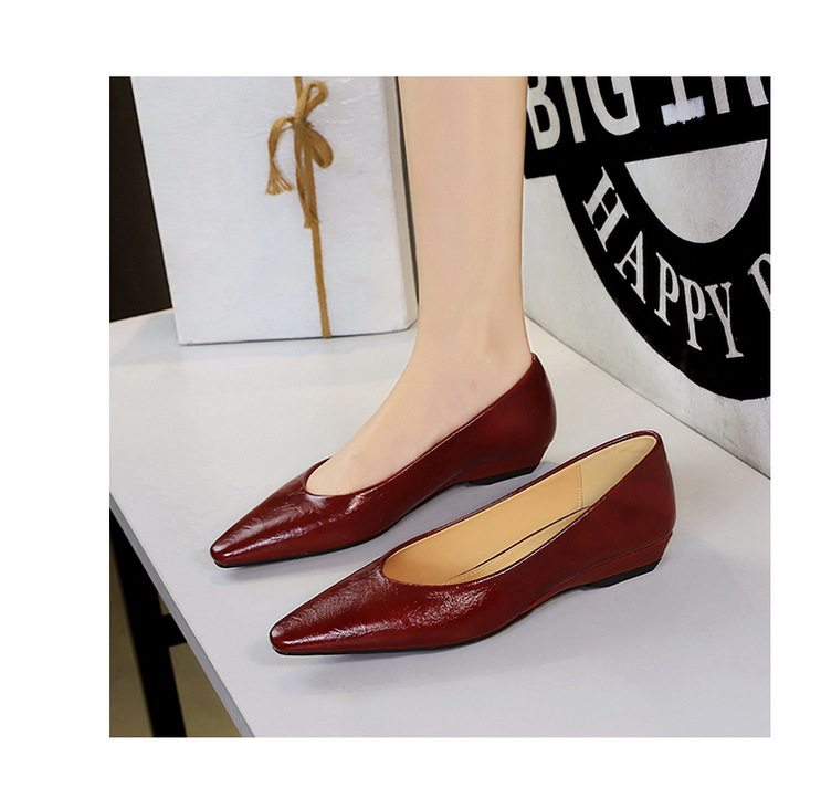 Giày Búp Bê Nữ Mũi Nhọn Da Bóng Chiều Cao Đế Khoảng 3cm Màu Đen, Nâu, Đỏ, Trắng chi tiết 14