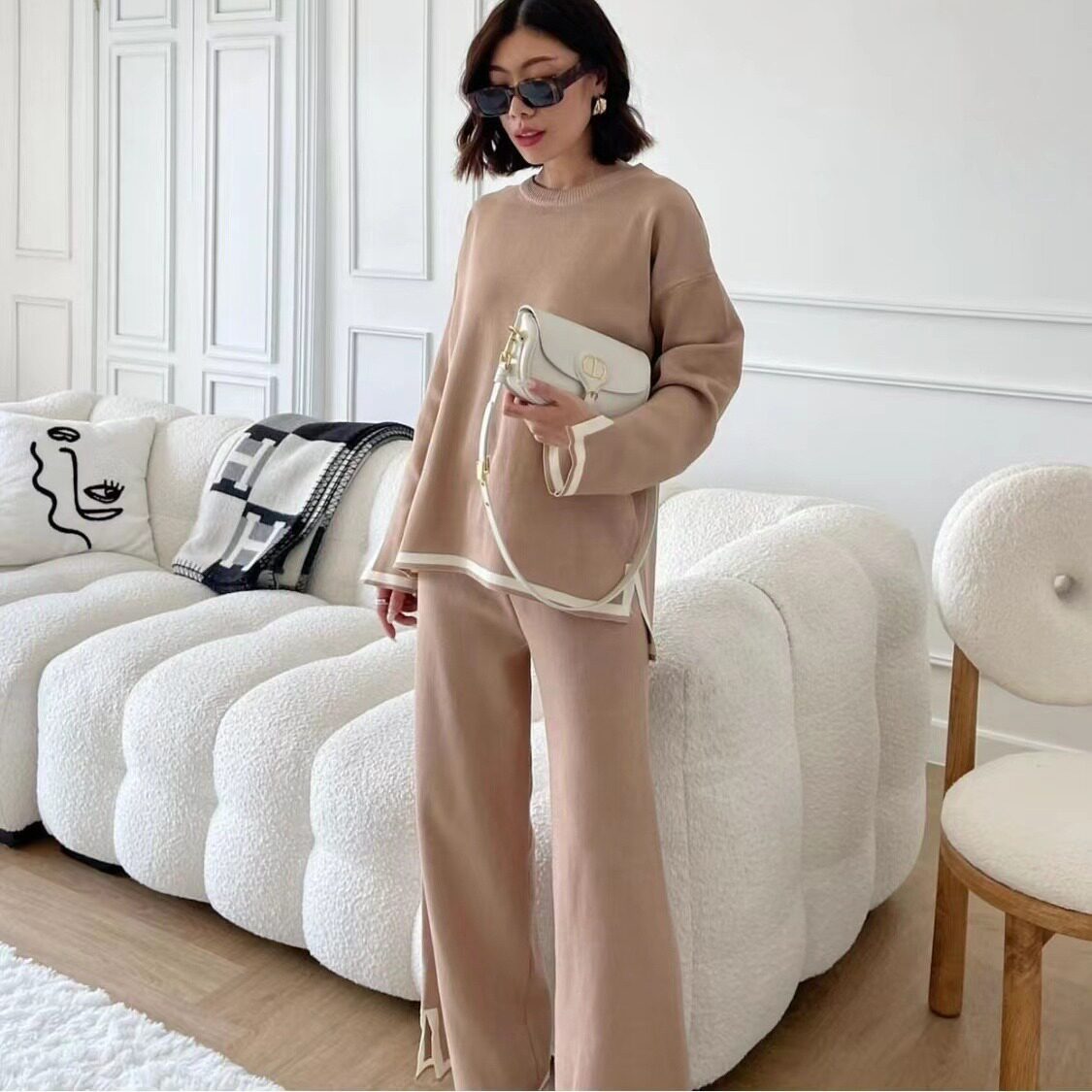 2023 New Fashion suit elegant contrast color split long sleeve sweater high waist slimming wide leg trousers two-piece set