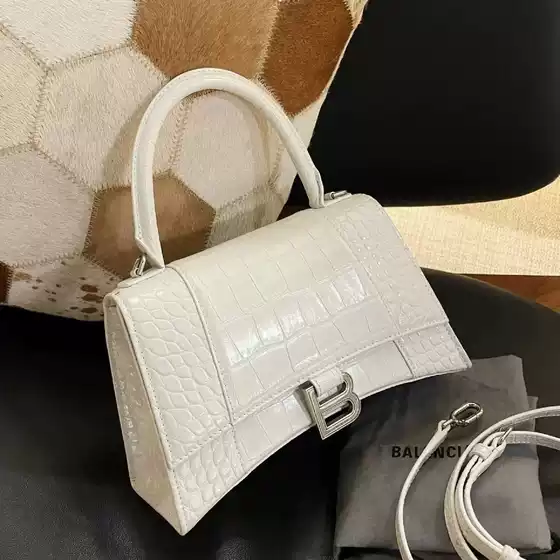 B Crocodile Pattern Hourglass Bag High Version European and American Retro Light Luxury Genuine Leather Handbag Women's Crossbody Cowhide Small Bag