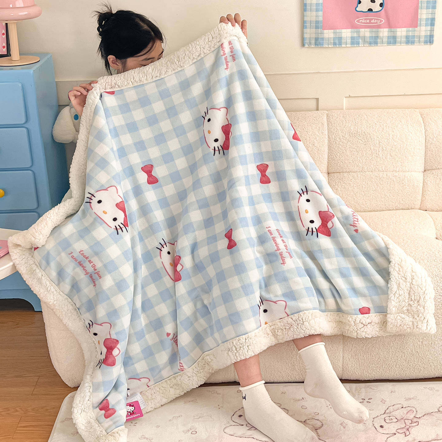 Kt Cat Milk Plush Blanket Office Nap Blanket Lamb Coral Velvet Air Conditioning Small Blanket Sofa Cover Blanket Small Quilt