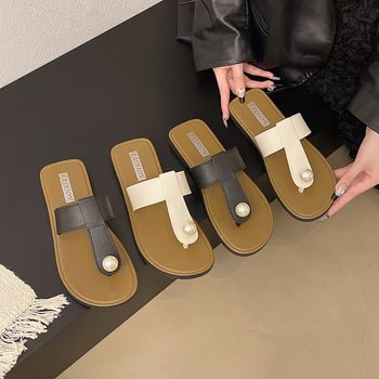 Summer New Women's Flat Slippers, Vintage Style, New 2025 Elegant Pearl Beach Sandals for Vacation Wear
