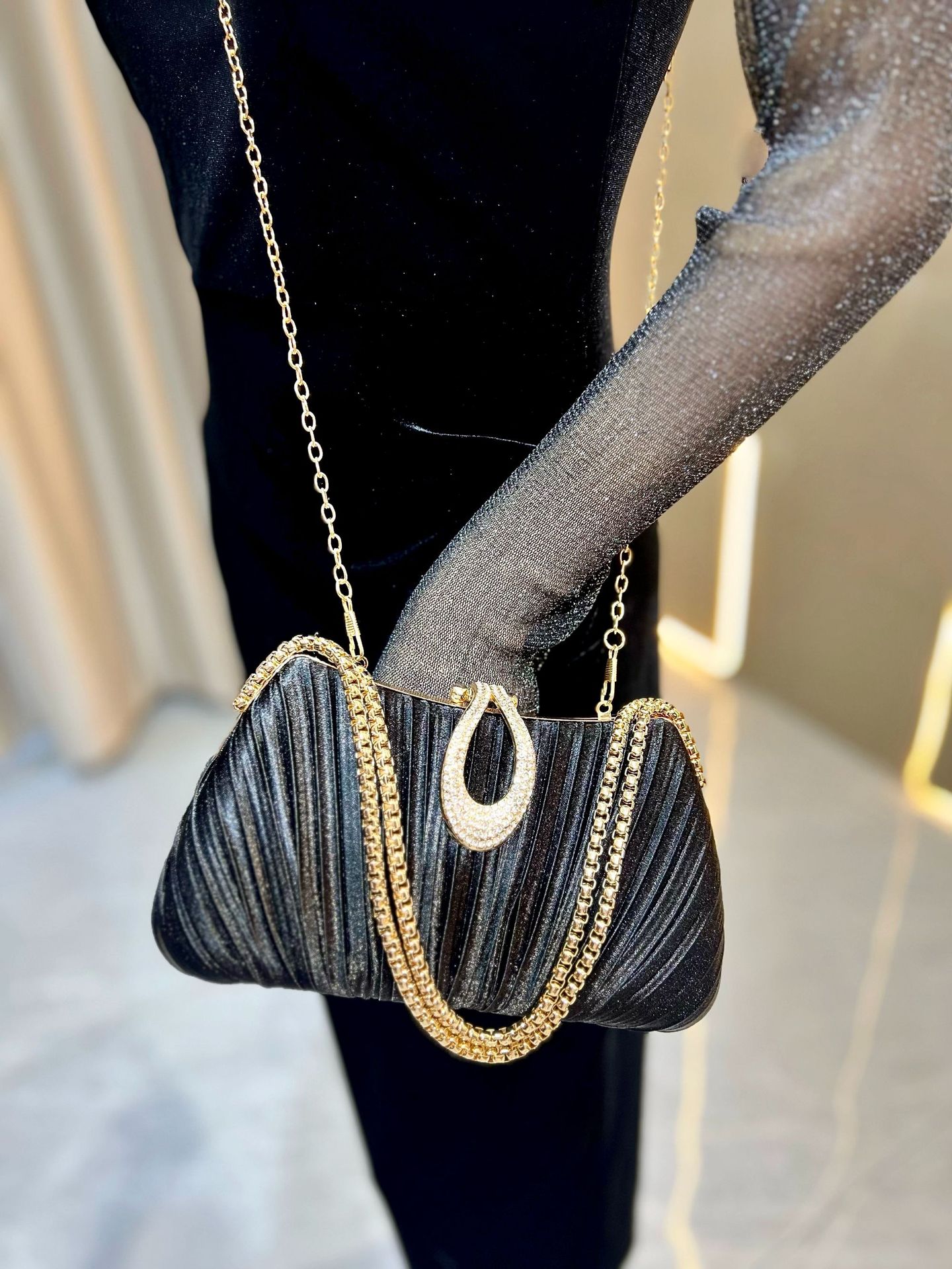 O1CN01yzY73f2LHXqfHsnpk !!2216856689667 0 cib