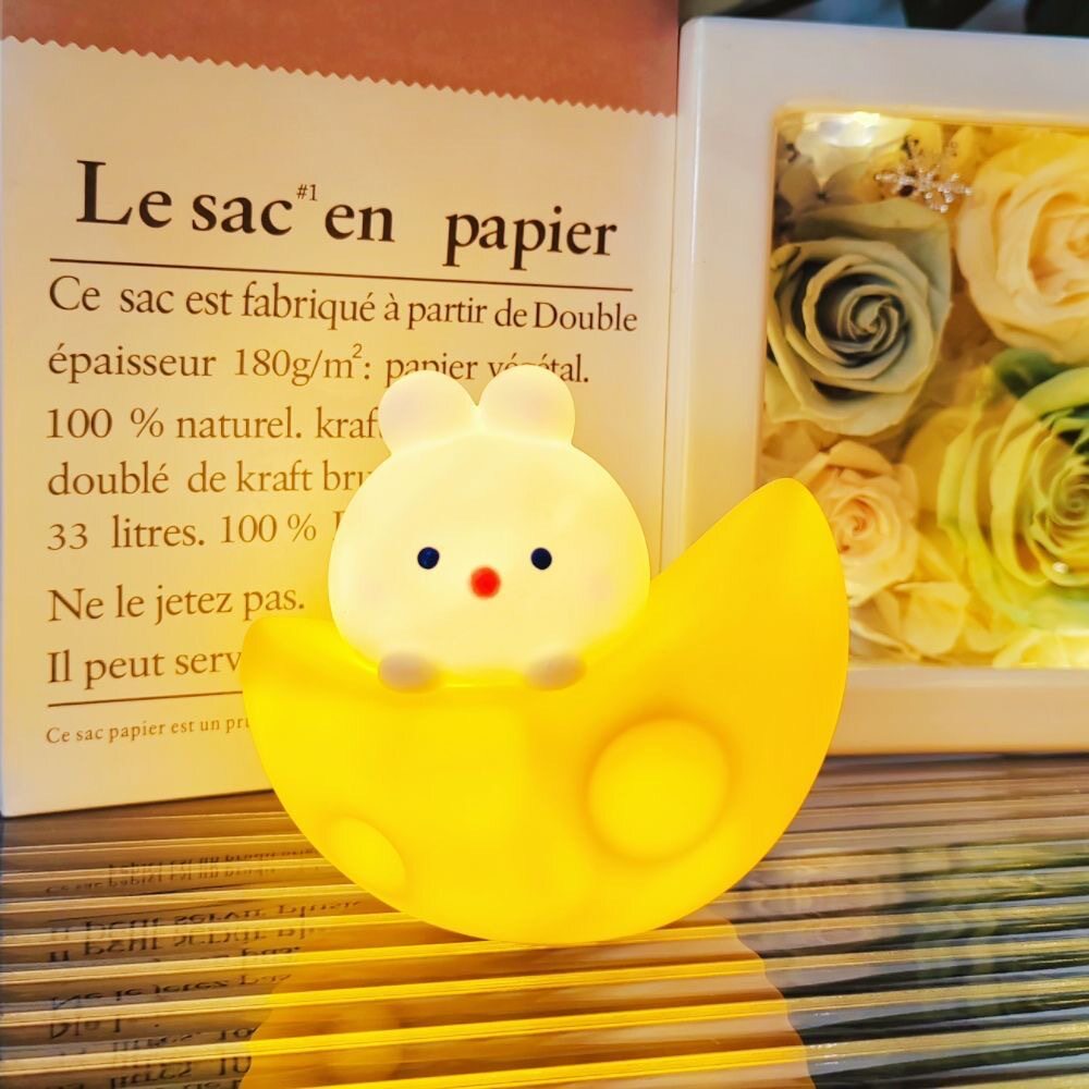 五一公园夜市摆地摊礼物摆摊小商品网红爆火玩具地摊发光爆款套圈