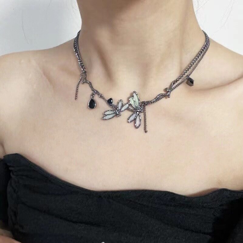 Gun black magic dragonfly choker niche high sense clavicle chain sweet cool dark wind neck chain accessories 2024 new