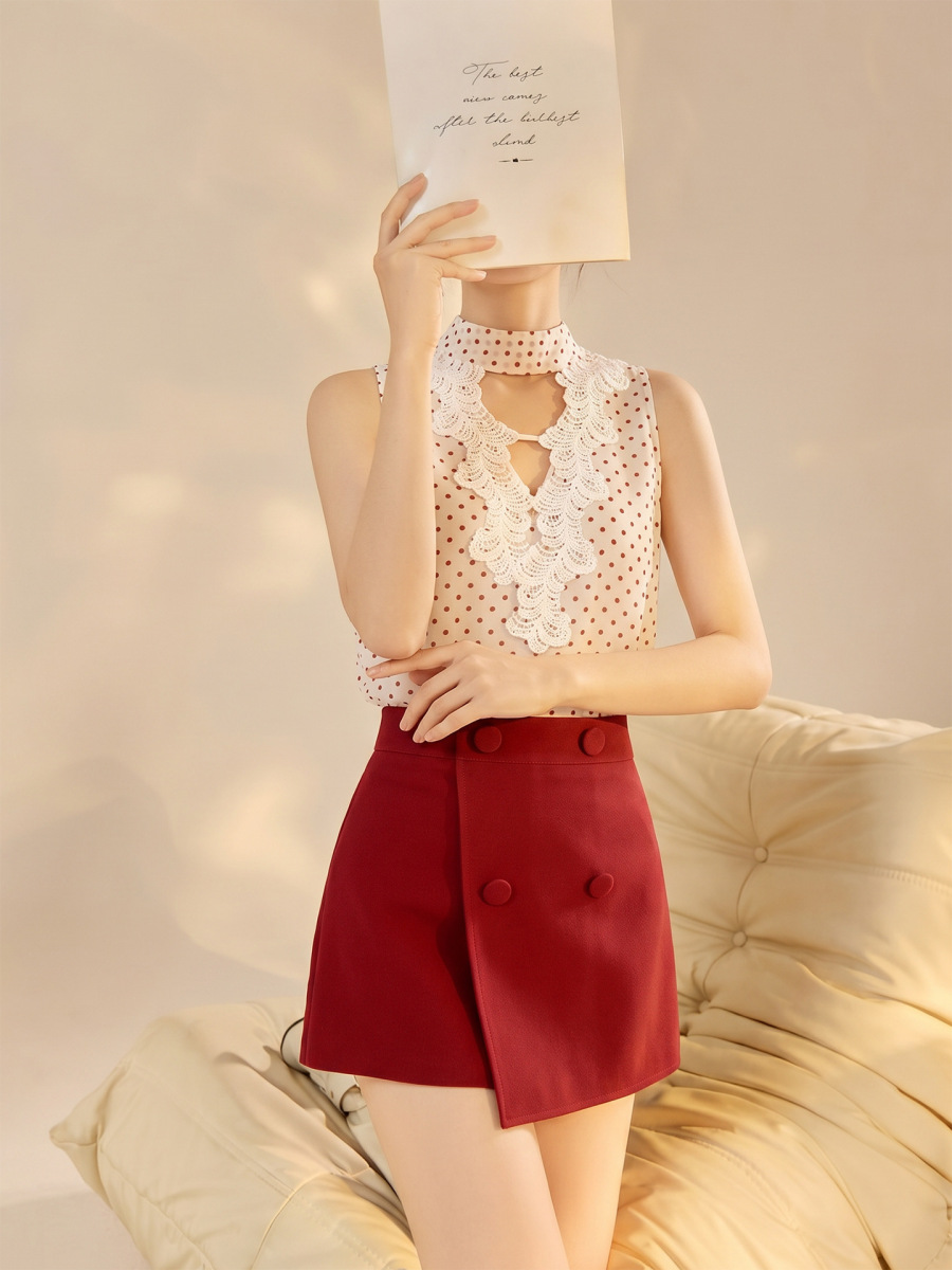 Bộ áo ba lỗ in họa tiết hoa phối chân váy hoặc quần short dáng dài thanh lịch — Áo ba lỗ, Quần short, Chân váy, Bộ đồ [áo ba lỗ + quần short]