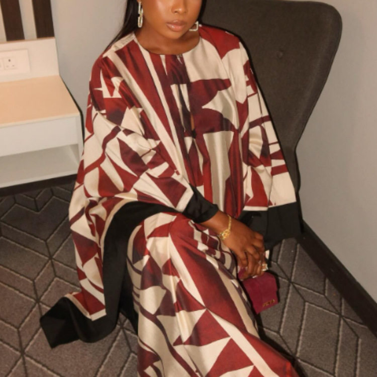 跨境欧美2025新款秋季复古印花V领宽松大码度假风连衣裙女NQ6019