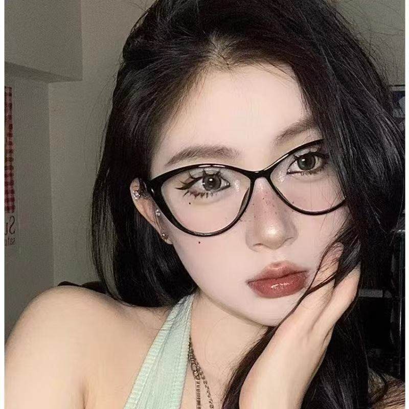 Retro Glasses Frame European and American Cat Eye Trend Anti-Blue Light Flat Glasses for Women Simple Stylish Fashion Student Myopia Glasses