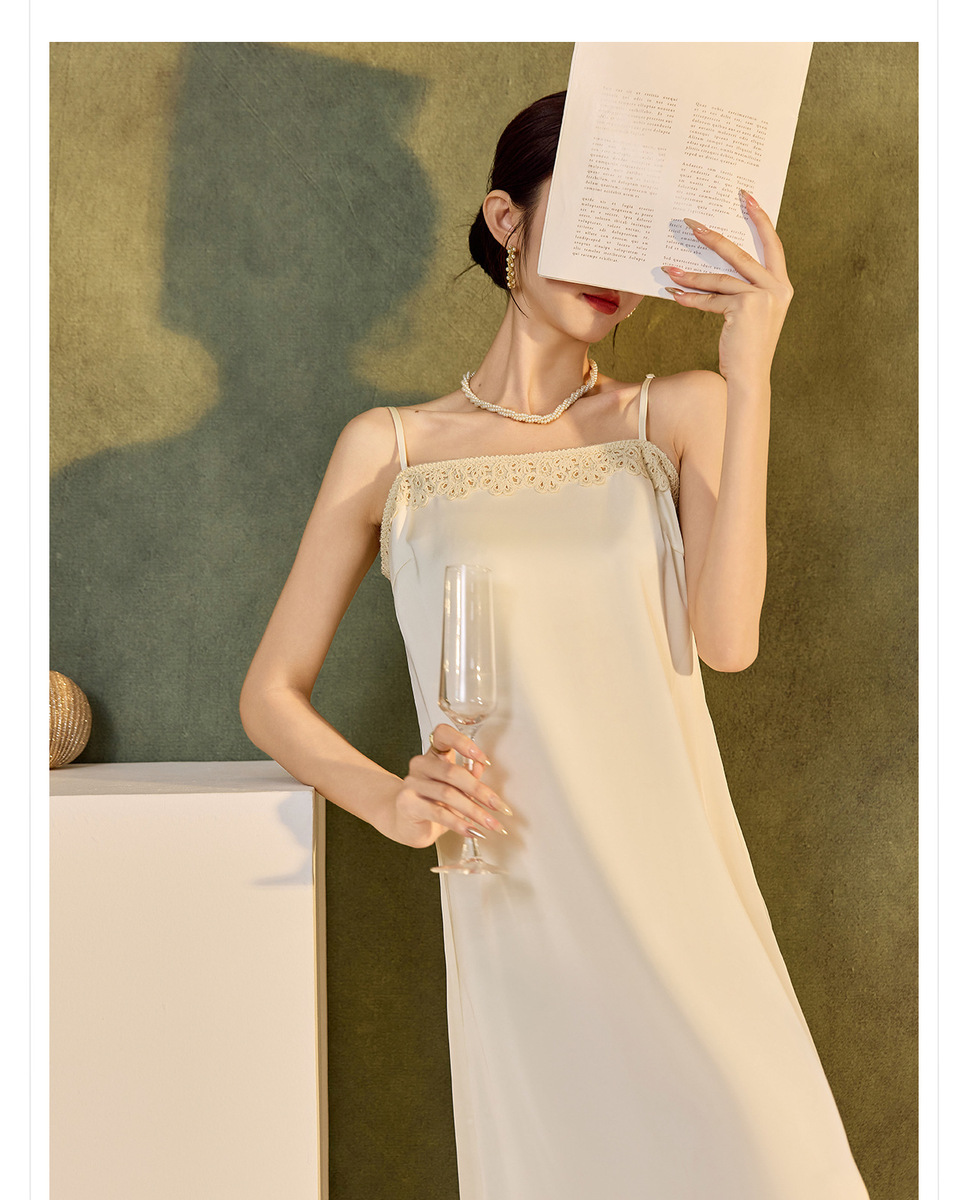 Đầm maxi nữ thêu họa tiết hoa tay phồng cổ chữ V dáng suông — Gạo sợi mây (giao hàng trong 7 ngày), Gạo sợi mây (giao hàng trong ngày)