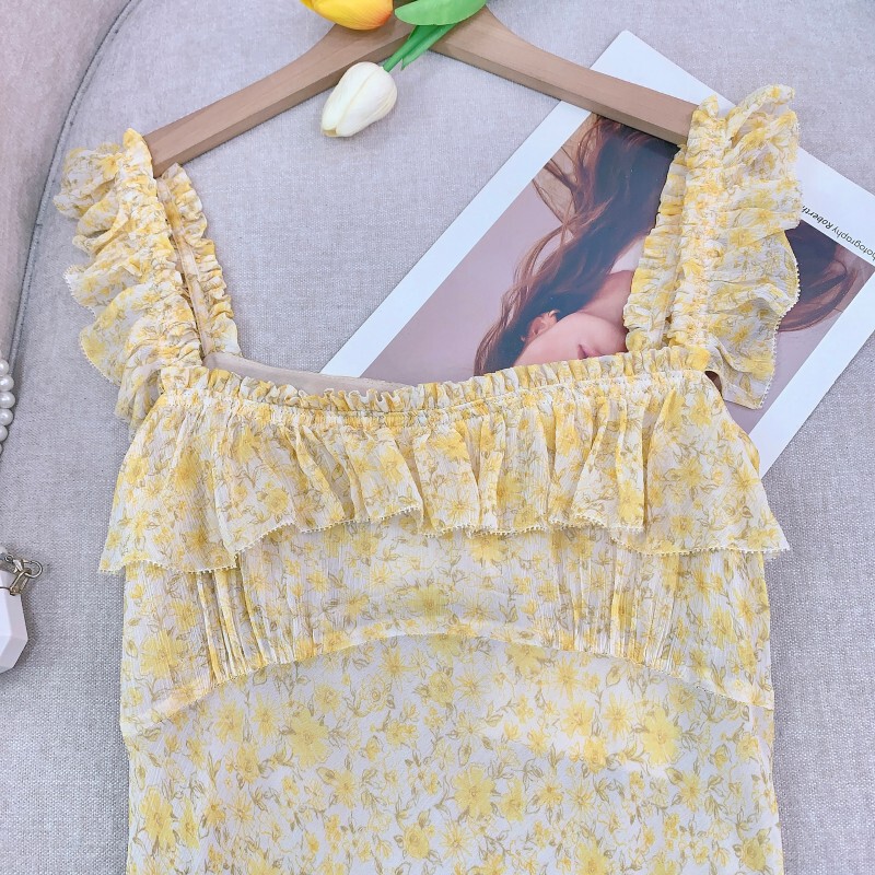 Đầm hai dây in hoa pháp dáng trung dài cổ vuông — Cúc vàng-áo vest, Hoa cúc vàng-váy, Quế màu hồng-váy