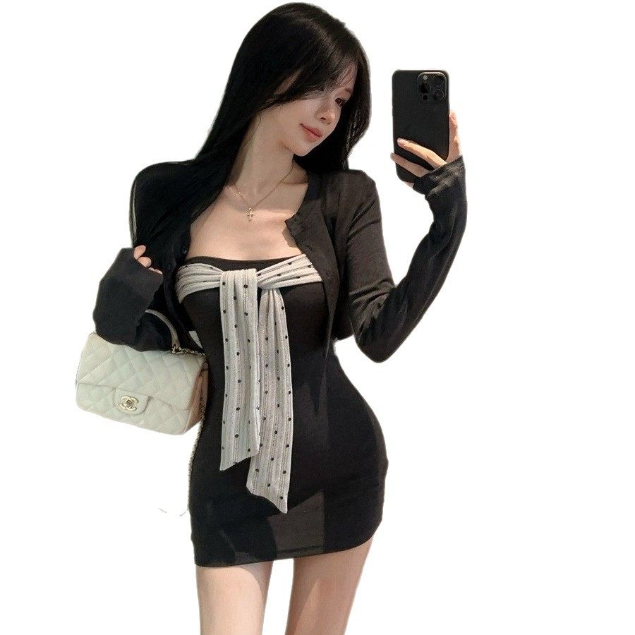 Pure Desire Hot Girl Outfit Set for Women, Autumn Petite Slim Fit Bodycon Dress, Short Skirt, High-End Long Sleeve Cardigan Two-Piece Set