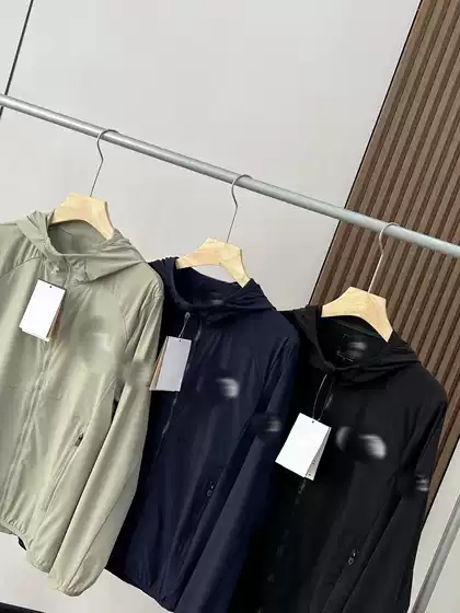 2025 Men's and Women's Couple's Sunscreen Clothing with Hood Ultra-thin Breathable Outdoor Sunscreen Shirt Fishing Sunscreen Clothing Beijiaffa