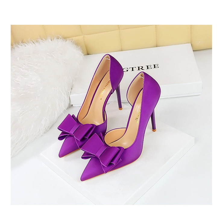 Giày cao gót nữ mũi nhọn gót siêu cao 10.5cm mặt lụa satin thắt nơ hở hông — Màu đen, Màu đỏ hoa hồng, Màu đỏ rượu, Màu hồng
