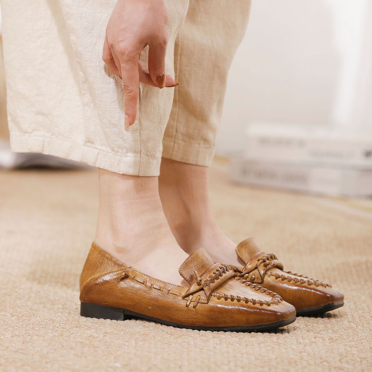Giày búp bê nữ mũi vuông viền ren cổ trung gót thấp đế mềm — màu đen, Màu kaki