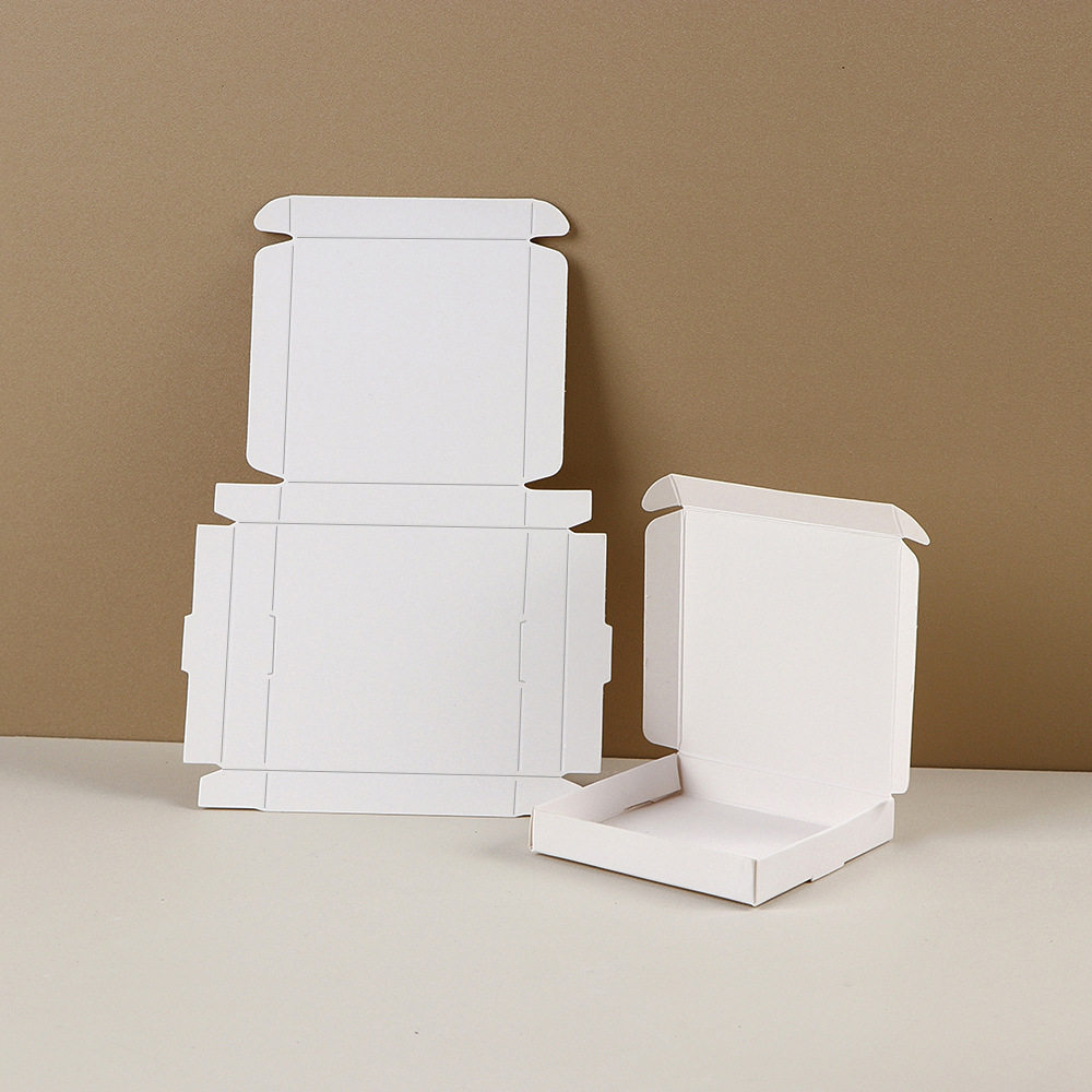 Cross-border explosions kraft paper black aircraft box jewelry paper packaging box white necklace earrings box in stock wholesale