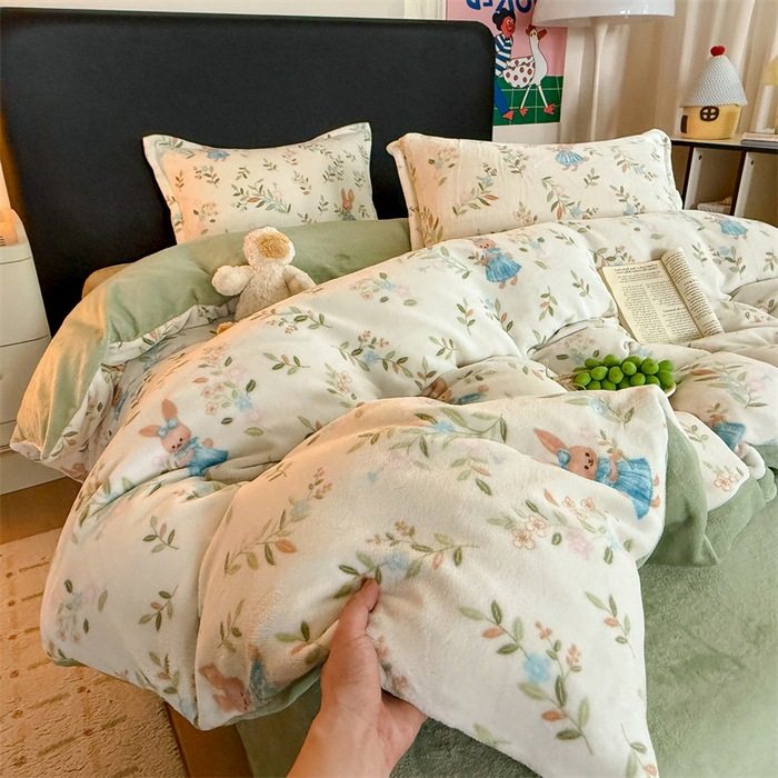 Winter Cartoon Milk Velvet Bed Four-Piece Set Thickeneded Coral Flannel Quilt Cover Double-Sided Velvet Bed Bed Sheets Three-Piece Set
