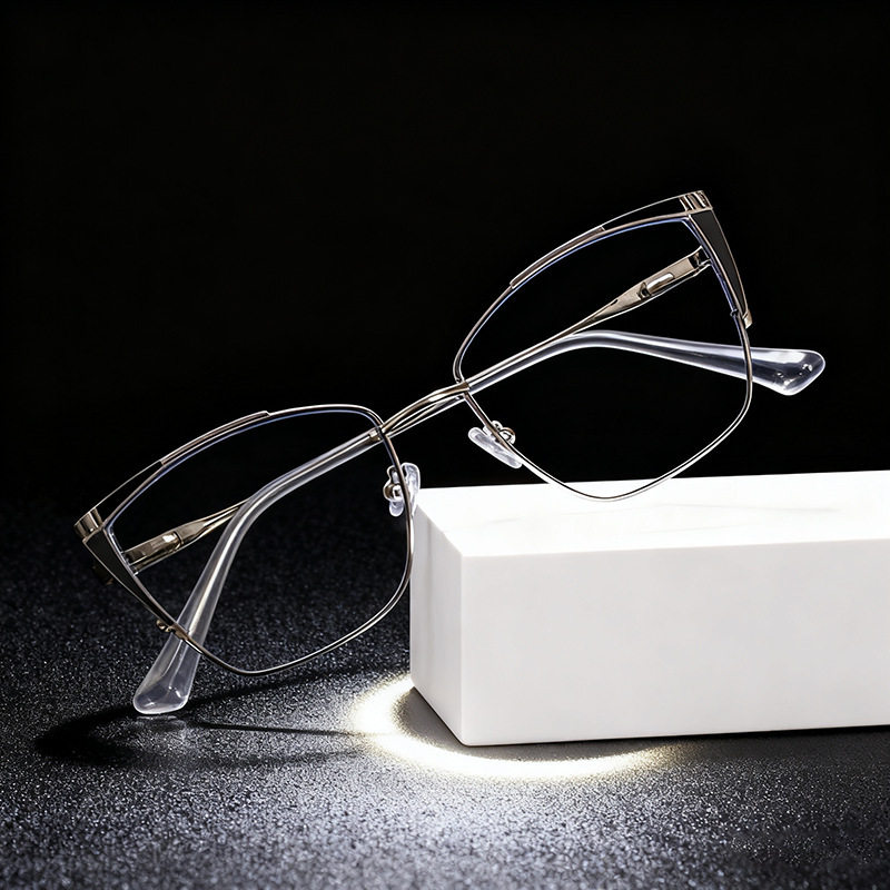 2025 New Metal Anti-Blue Light Glasses Frame Export Style Personalized Cat-Eye Flat Mirror European and American Can Be Equipped with Prescription Frames