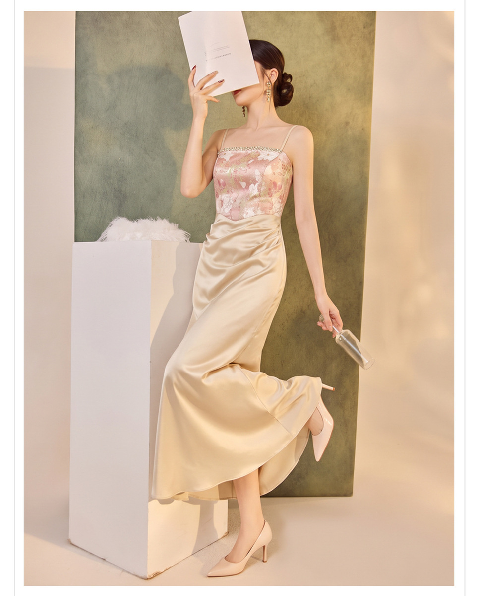 Bộ đầm nữ hai mảnh áo khoác cardigan dài tay buộc dây kèm váy hai dây dáng đuôi cá — Áo khoác (giao hàng trong 7 ngày), Váy hai dây (giao hàng trong 7 ngày), Bộ sản phẩm (giao hàng trong 7 ngày)