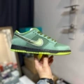Green lobster