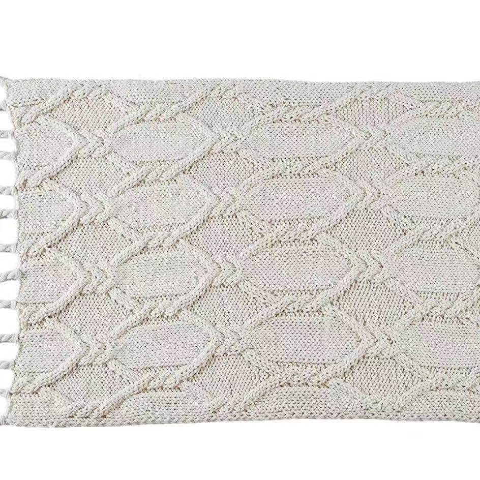Factory Direct Sales Amazon Thick Wool Aigle Hand-Woven Tassel Blanket Soft Decoration Sofa Blanket Handmade Blanket