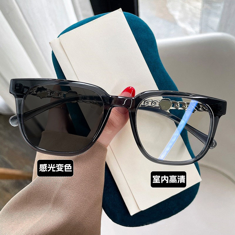 Camellia Glasses Cross-Border European and American Style Internet Celebrity Large Frame Small Fragrance Diamond-Encrusted Anti-Blue Light Flat Mirror Color-Changing Glasses Frame